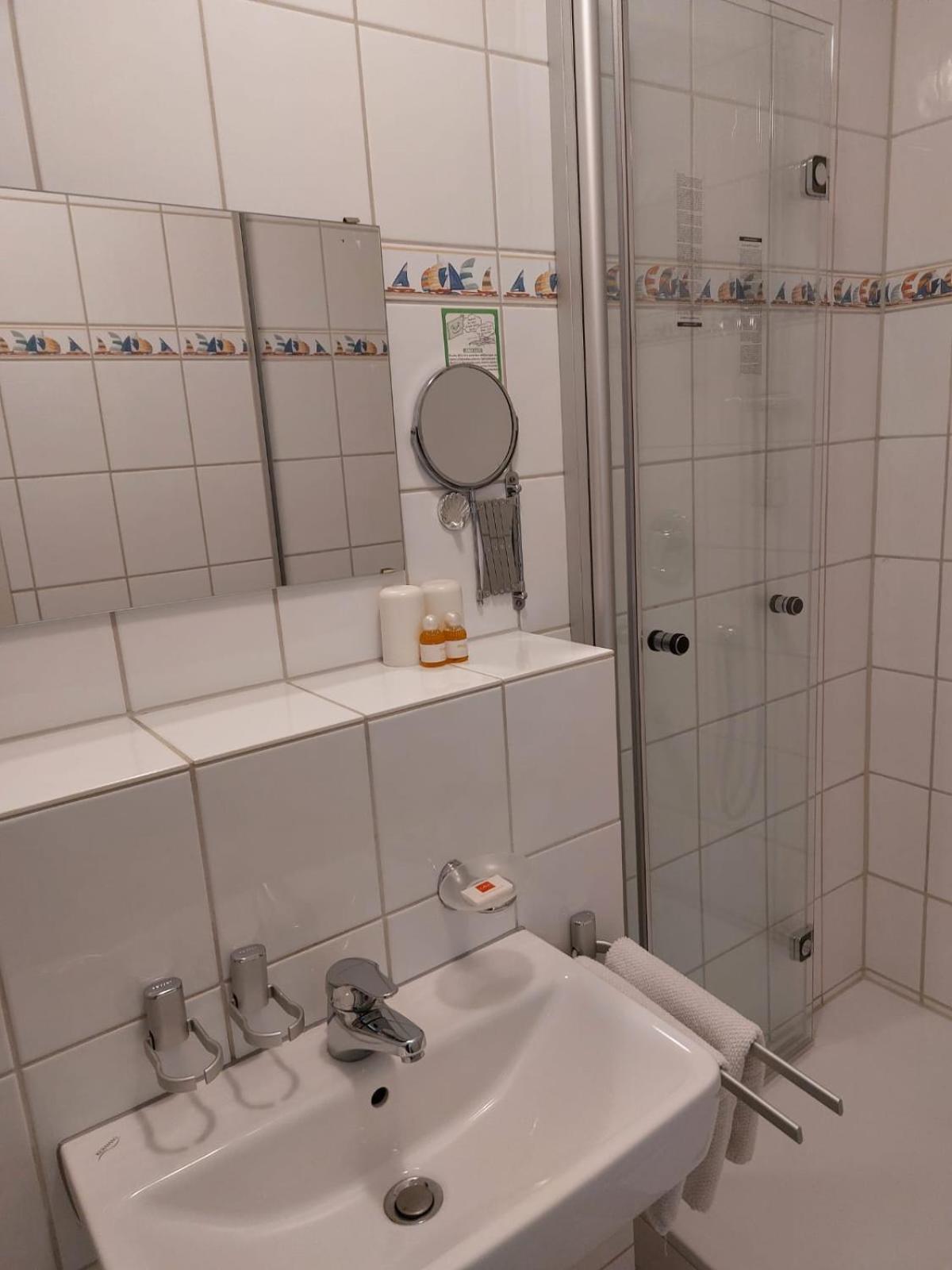 Schwabenstuben Doppelzimmer Meersburg Zewnętrze zdjęcie